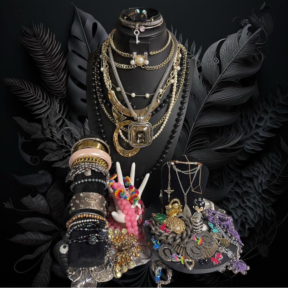 Reseller, Repurpose, Crafter’s Jewelry Lot